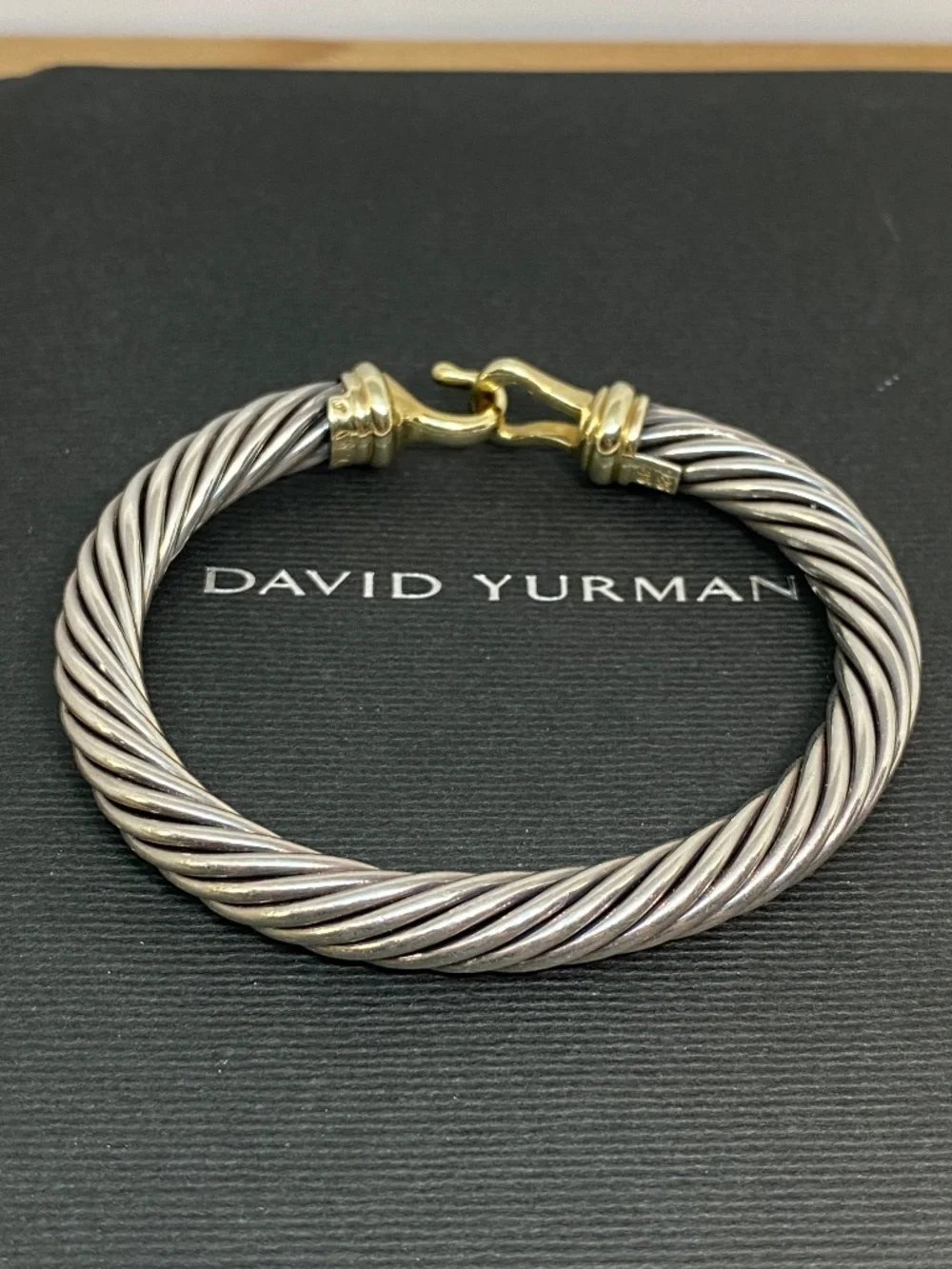 David Yurman Classic cable Buckle Bracelet 14K Gold Medium MSRP $2300